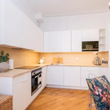 Designer 95m2 Downtown Kamppi Groups Helsinki