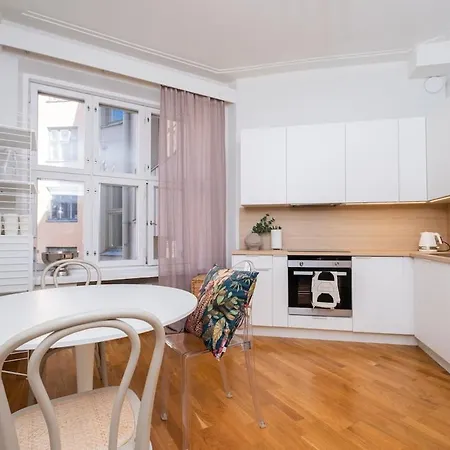 Designer 95m2 Downtown Kamppi Groups * Helsinki